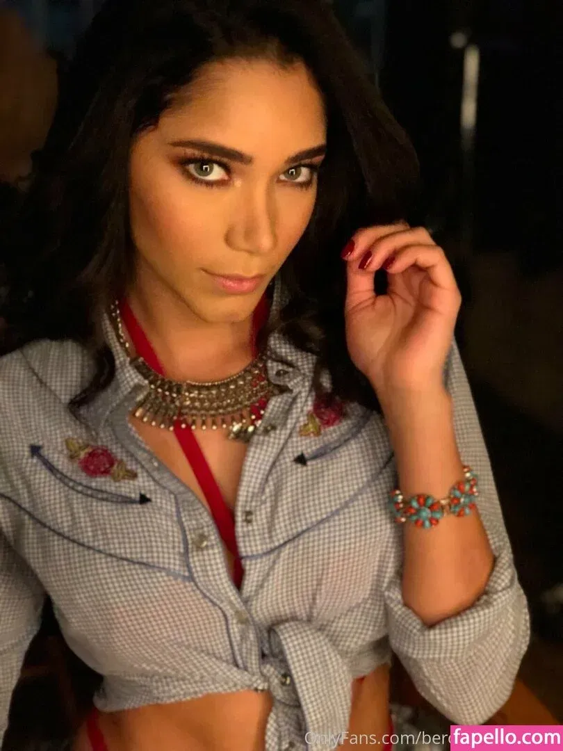 beronikamartinez Onlyfans Photo Gallery 