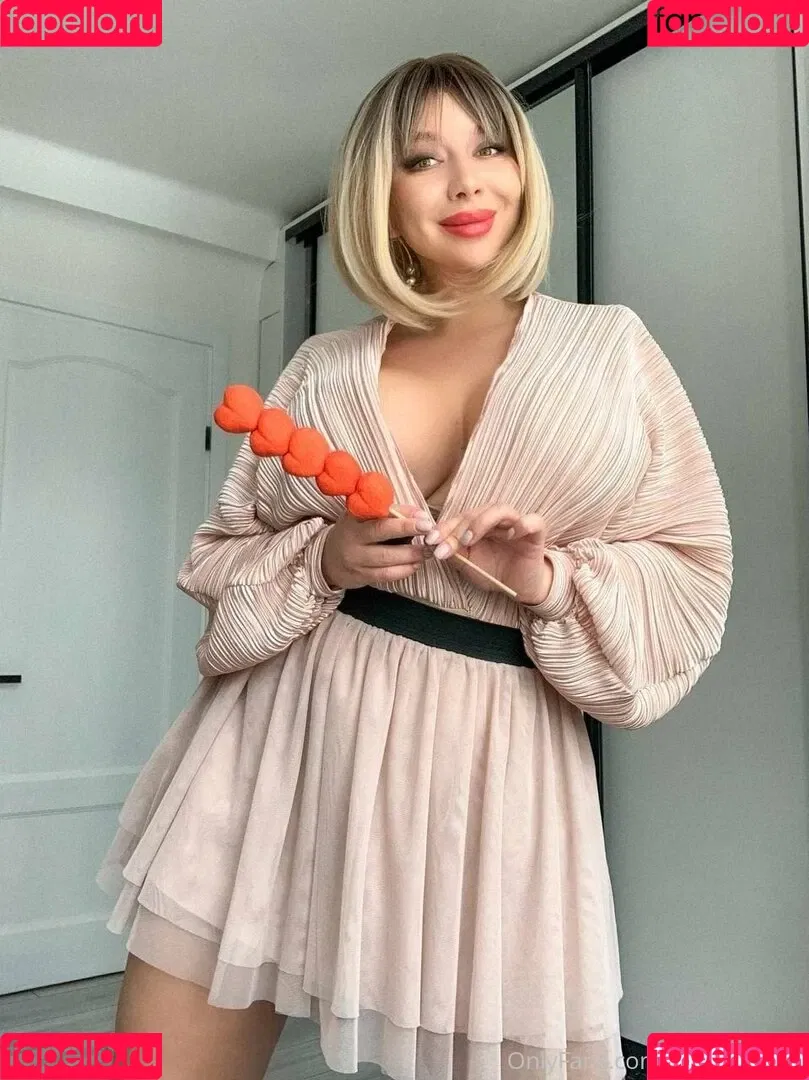 curvy_model_kate Onlyfans Photo Gallery 