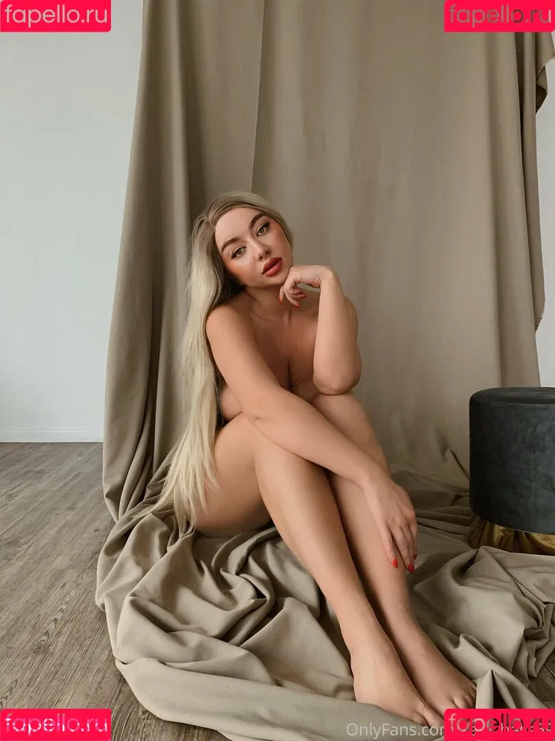 curvy_model_kate Onlyfans Photo Gallery 