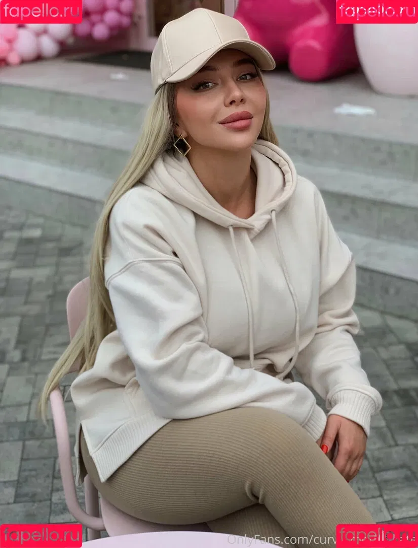 curvy_model_kate Onlyfans Photo Gallery 