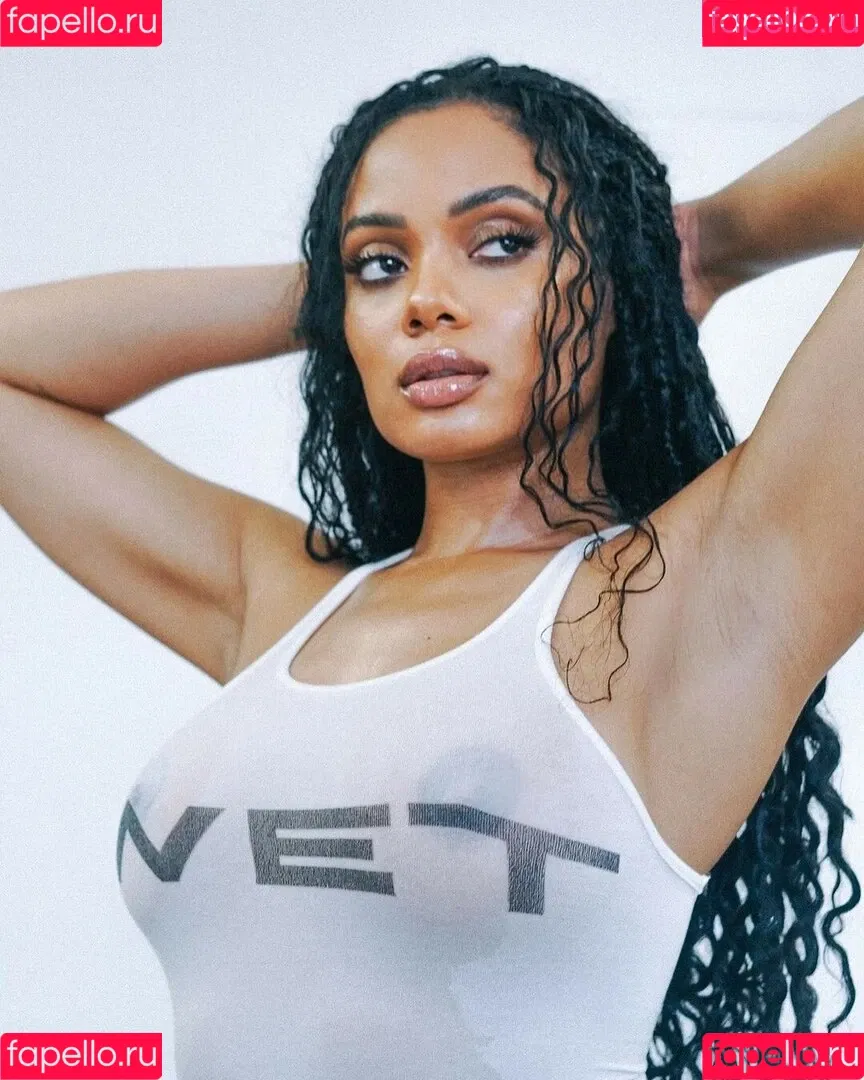Essence Tatiana Onlyfans Photo Gallery 
