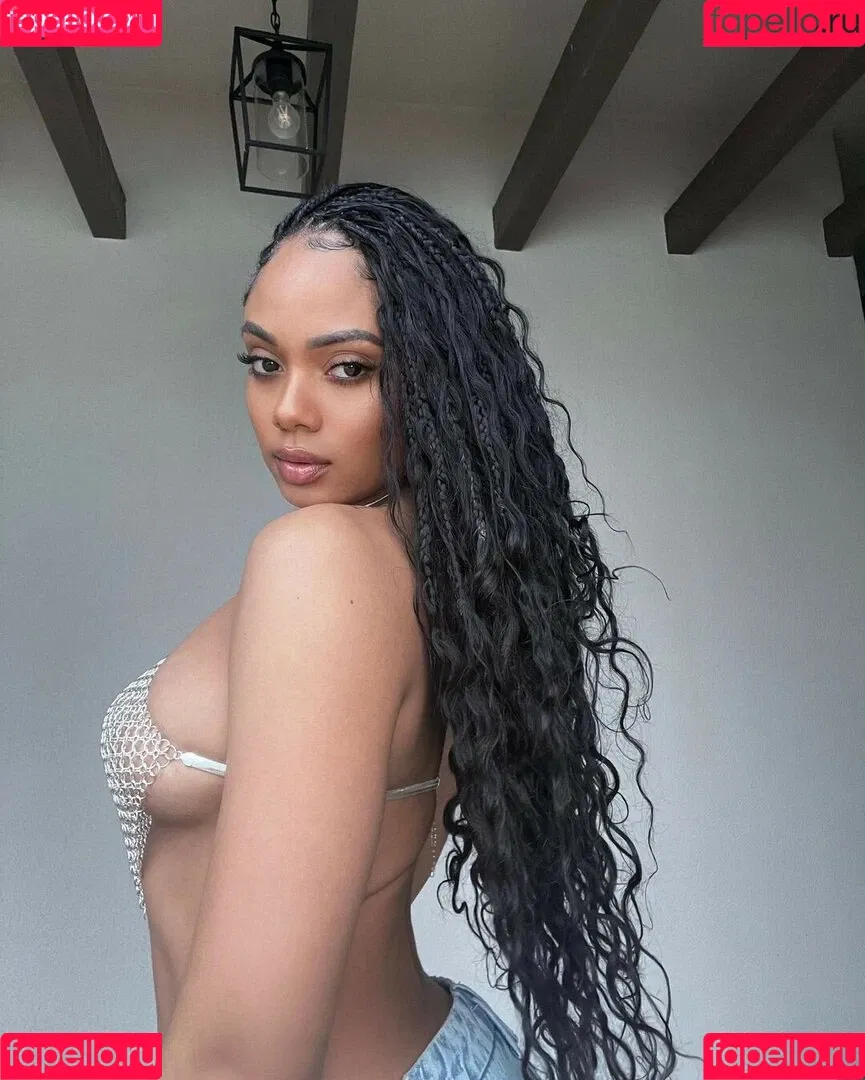 Essence Tatiana Onlyfans Photo Gallery 