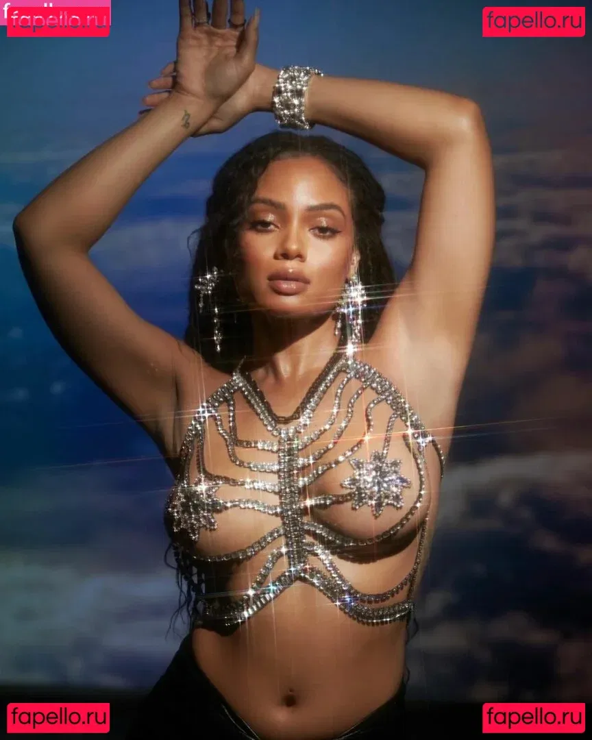 Essence Tatiana Onlyfans Photo Gallery 