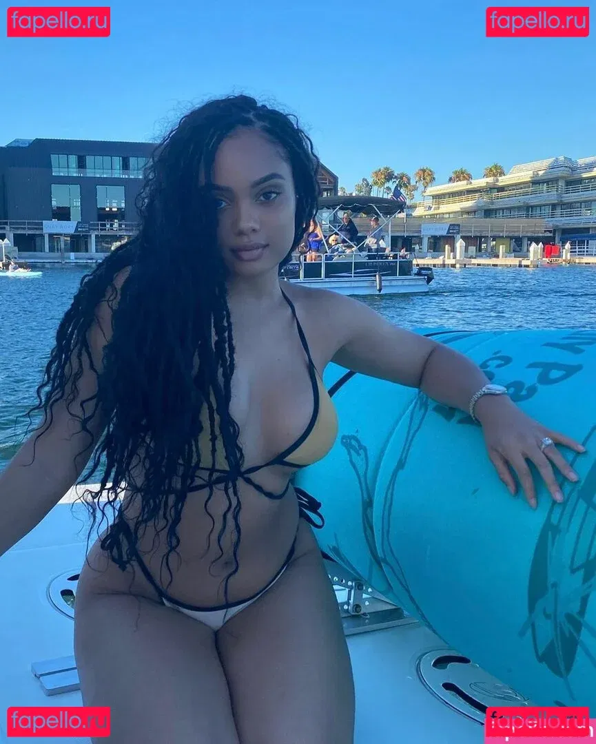 Essence Tatiana Onlyfans Photo Gallery 