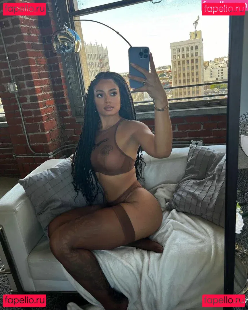 Essence Tatiana Onlyfans Photo Gallery 