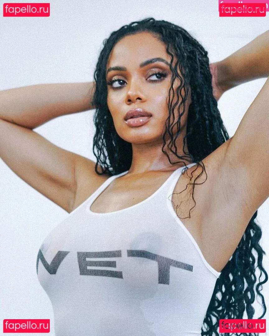 Essence Tatiana Onlyfans Photo Gallery 