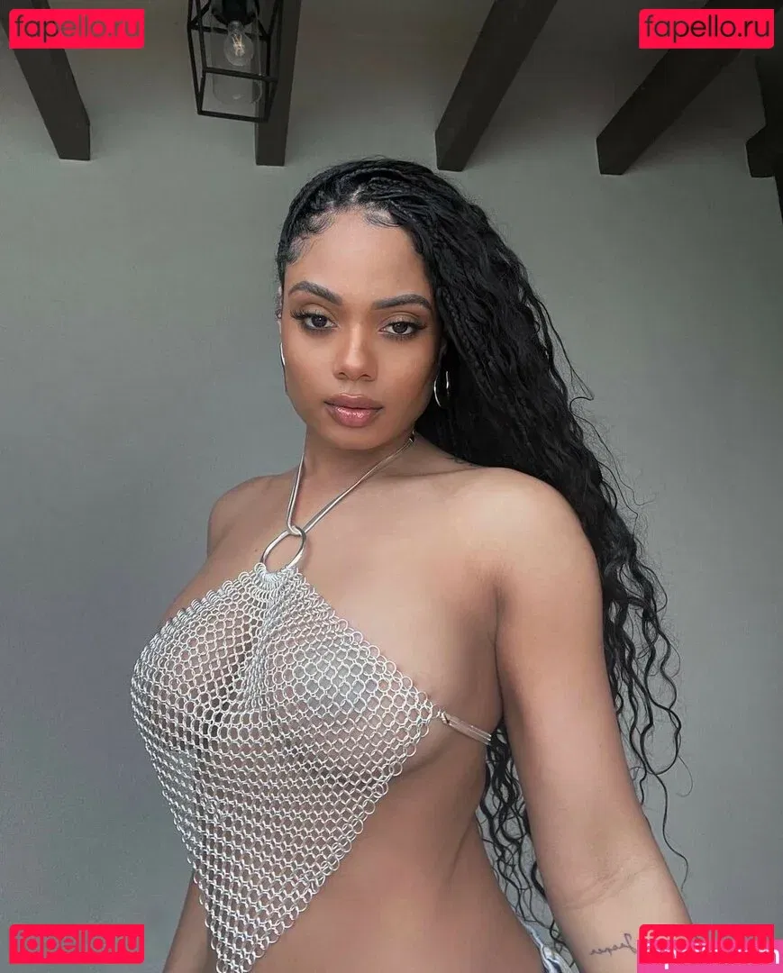 Essence Tatiana Onlyfans Photo Gallery 