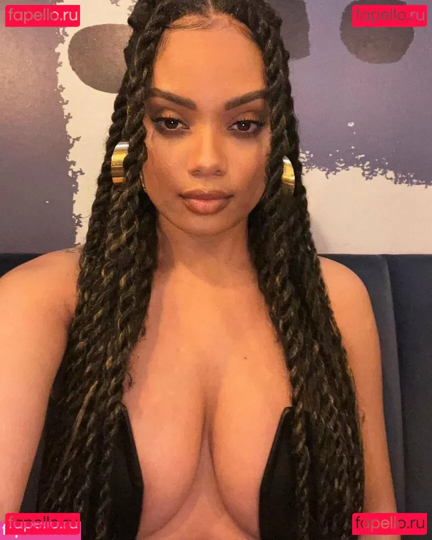 Essence Tatiana Onlyfans Photo Gallery 