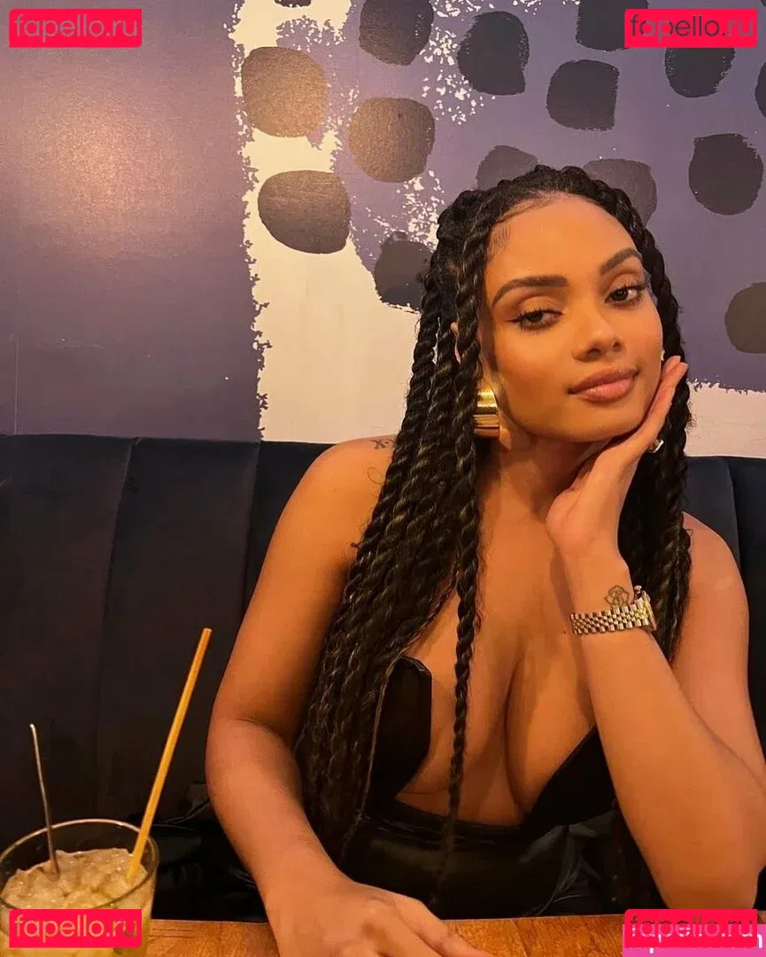 Essence Tatiana Onlyfans Photo Gallery 