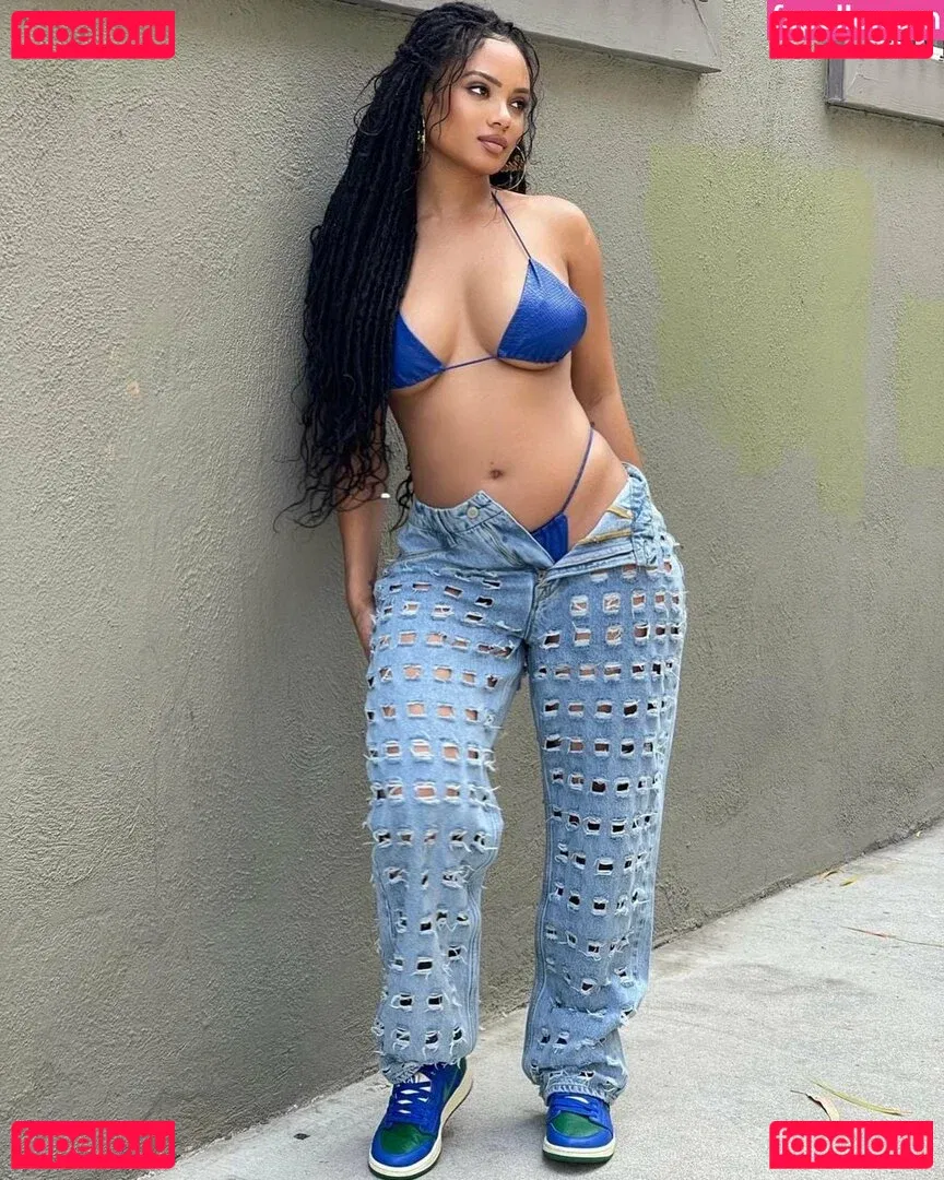 Essence Tatiana Onlyfans Photo Gallery 