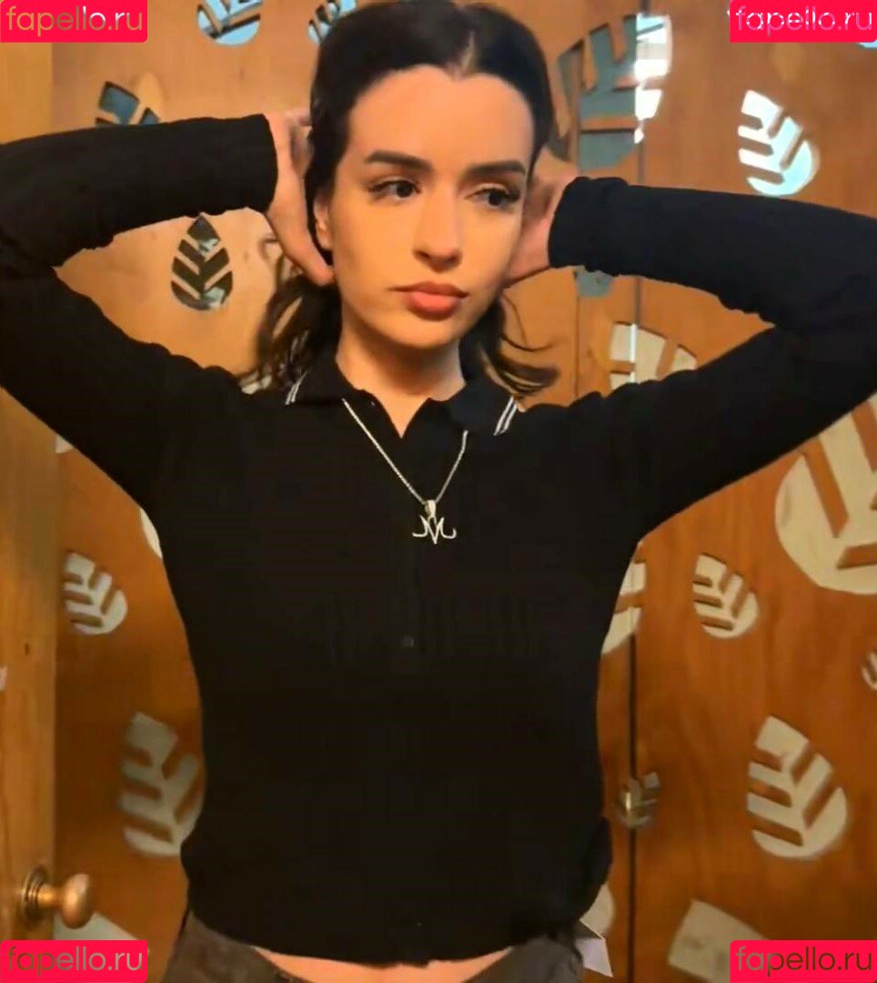 NoraExplorer Onlyfans Photo Gallery 