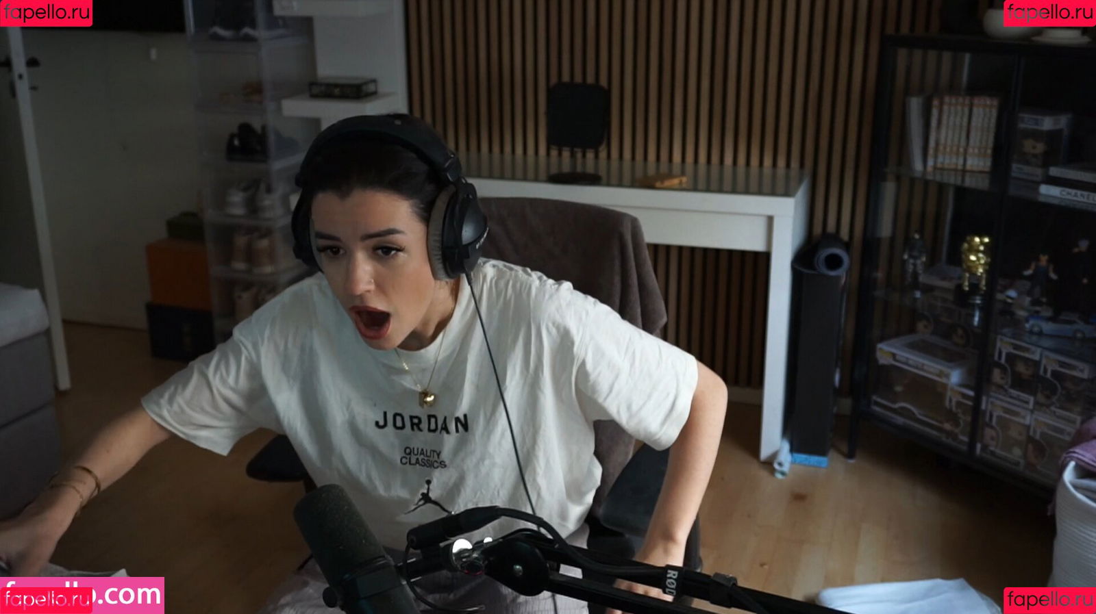 NoraExplorer Onlyfans Photo Gallery 