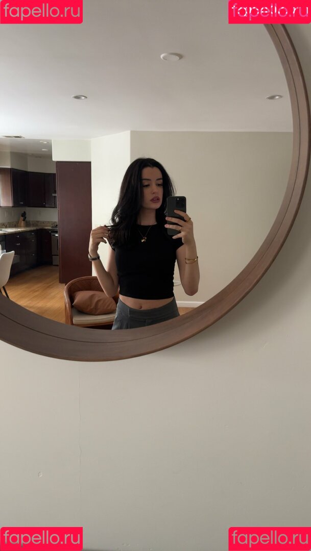 NoraExplorer Onlyfans Photo Gallery 