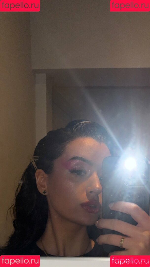 NoraExplorer Onlyfans Photo Gallery 