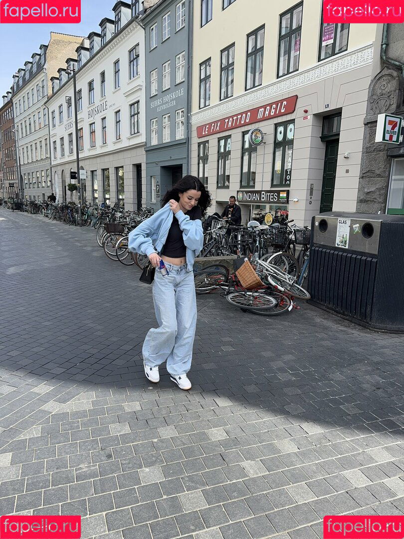 NoraExplorer Onlyfans Photo Gallery 