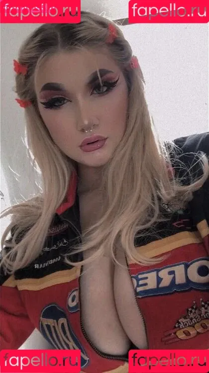 Sophie C Onlyfans Photo Gallery 