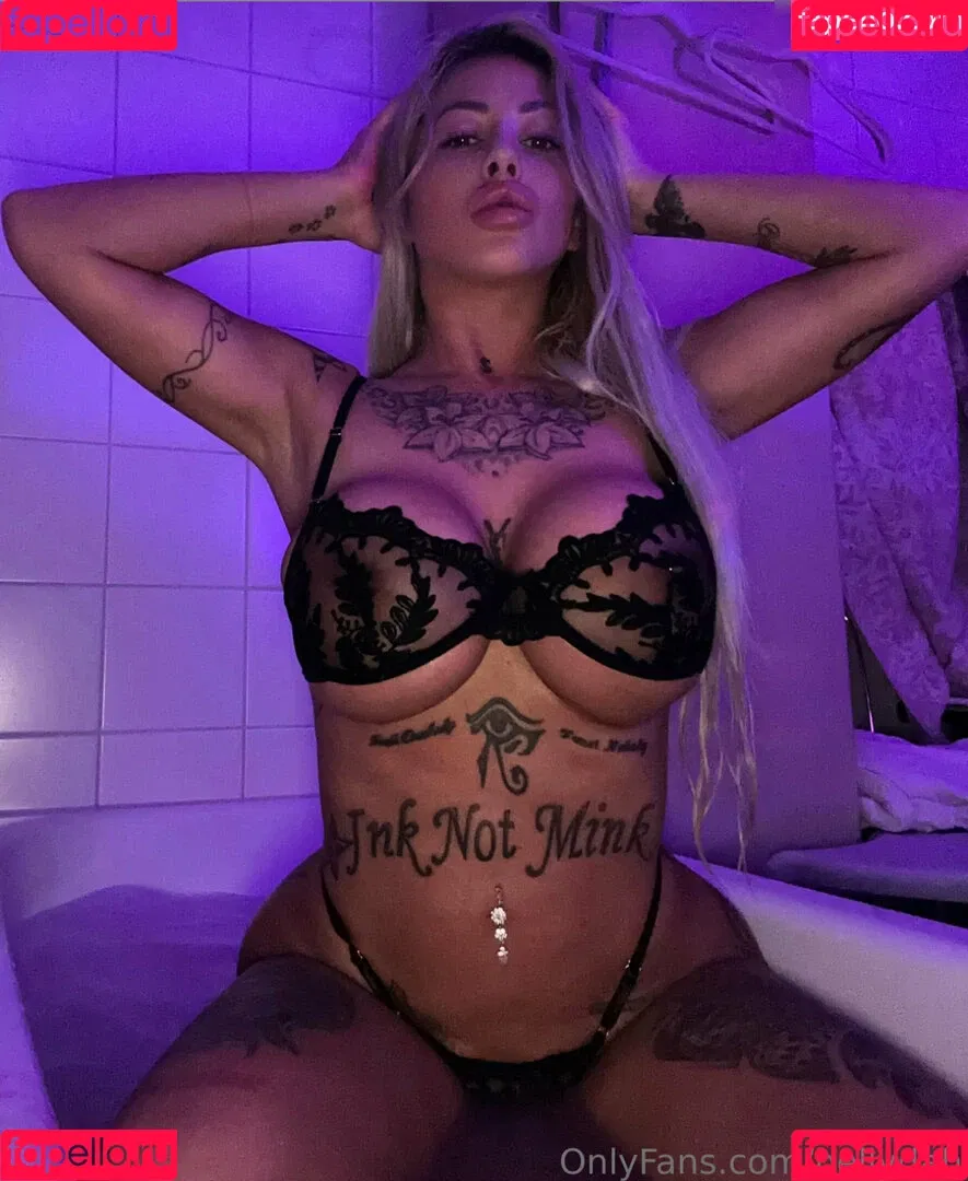Bellydah Onlyfans Photo Gallery 