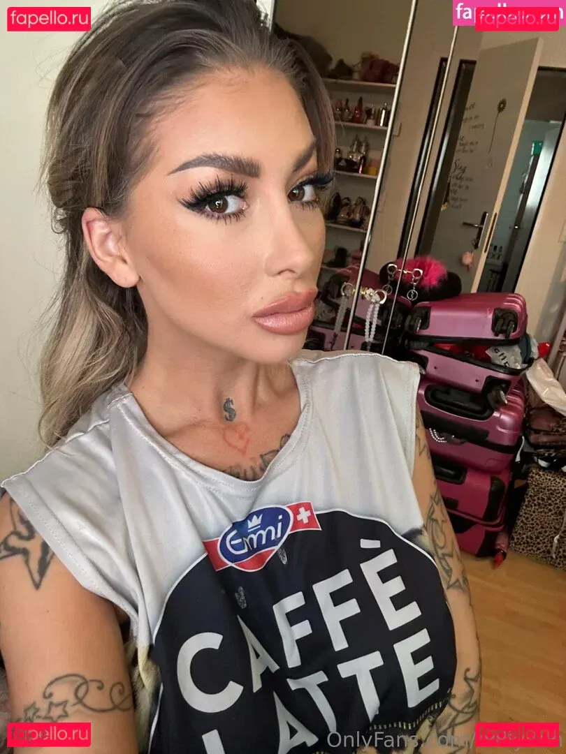 Bellydah Onlyfans Photo Gallery 