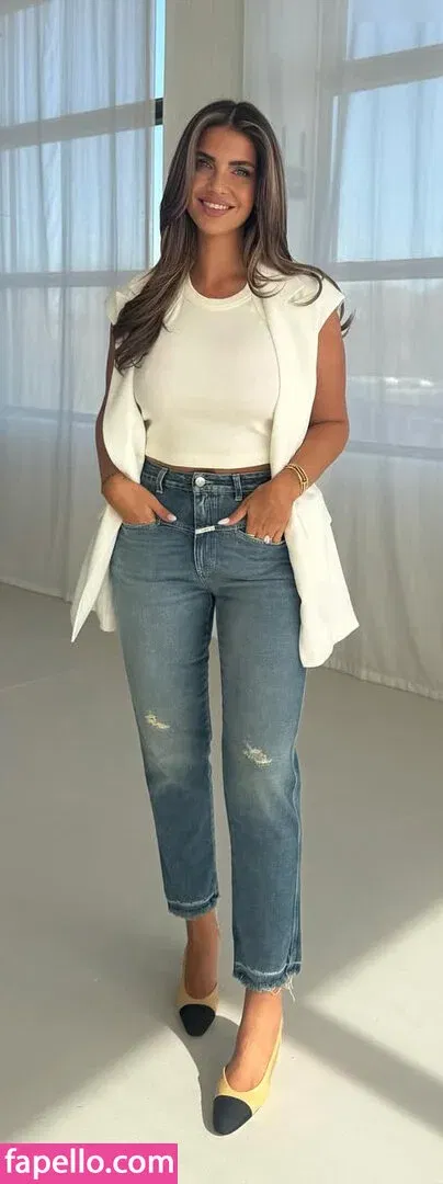 Farina Opoku Onlyfans Photo Gallery 