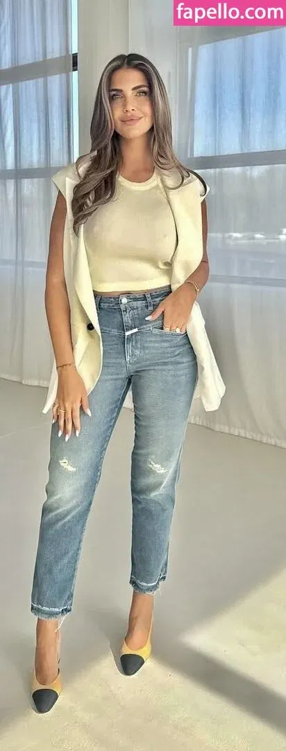 Farina Opoku Onlyfans Photo Gallery 