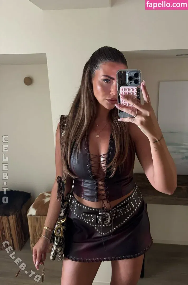 Farina Opoku Onlyfans Photo Gallery 