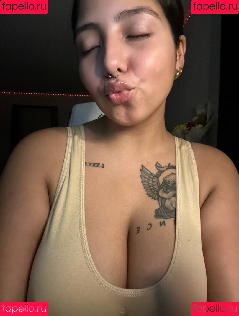 Nani Kahu Onlyfans Photo Gallery 