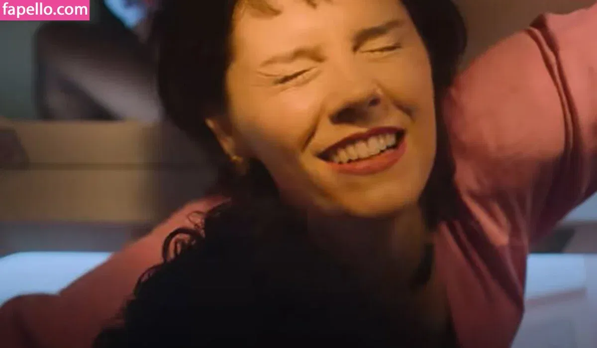 Annabel Scholey Onlyfans Photo Gallery 