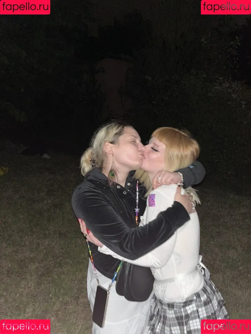 Saucychilisauce Onlyfans Photo Gallery 