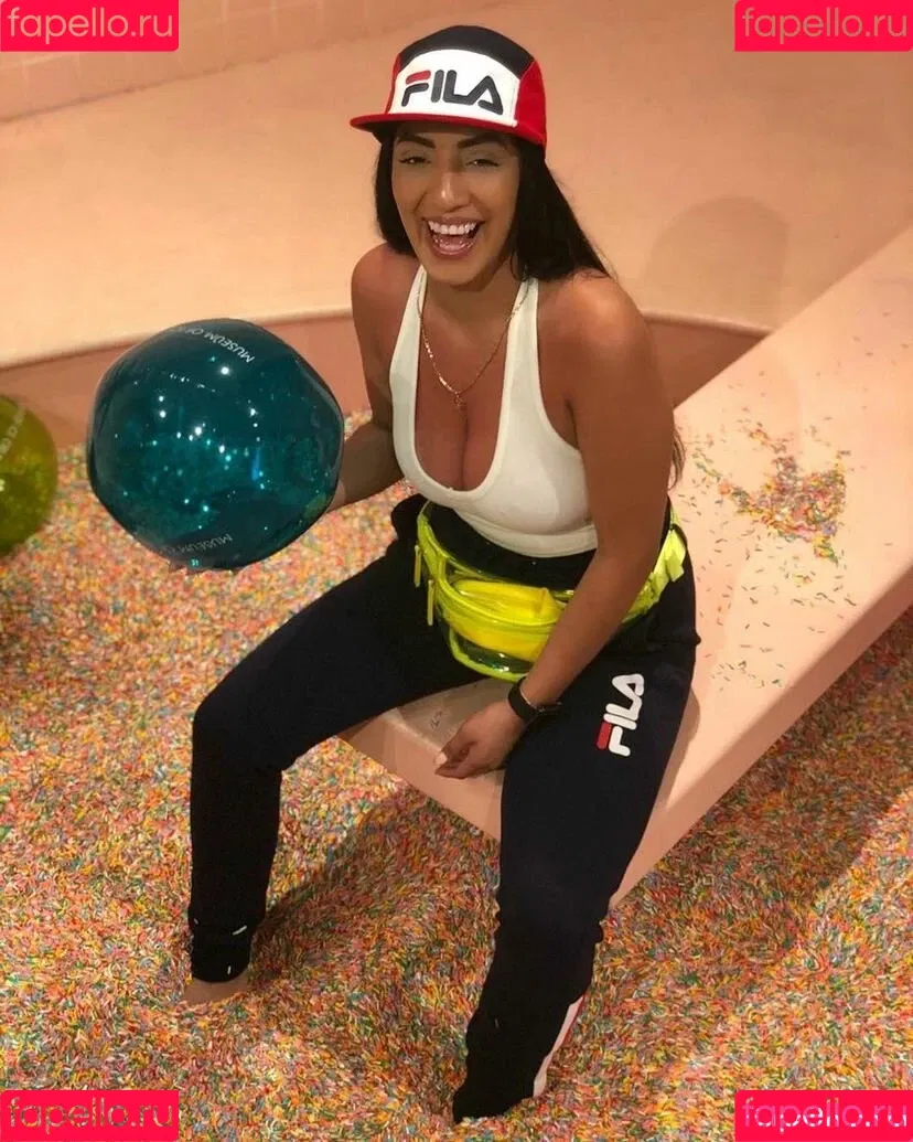 Joanne Onlyfans Photo Gallery 