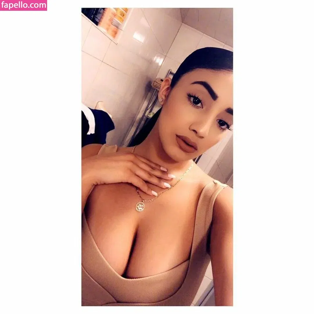 Joanne Onlyfans Photo Gallery 