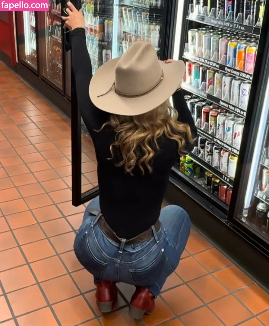 Bella Jordan TV Onlyfans Photo Gallery 