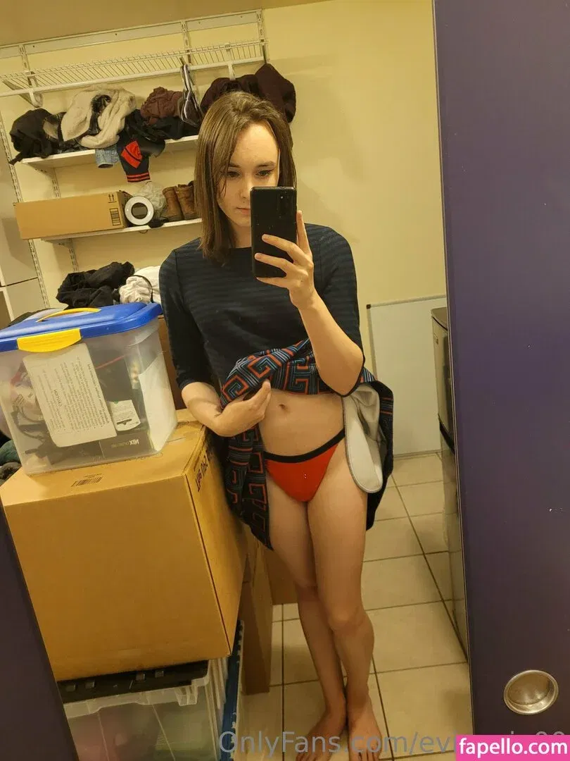 mars_alara Onlyfans Photo Gallery 