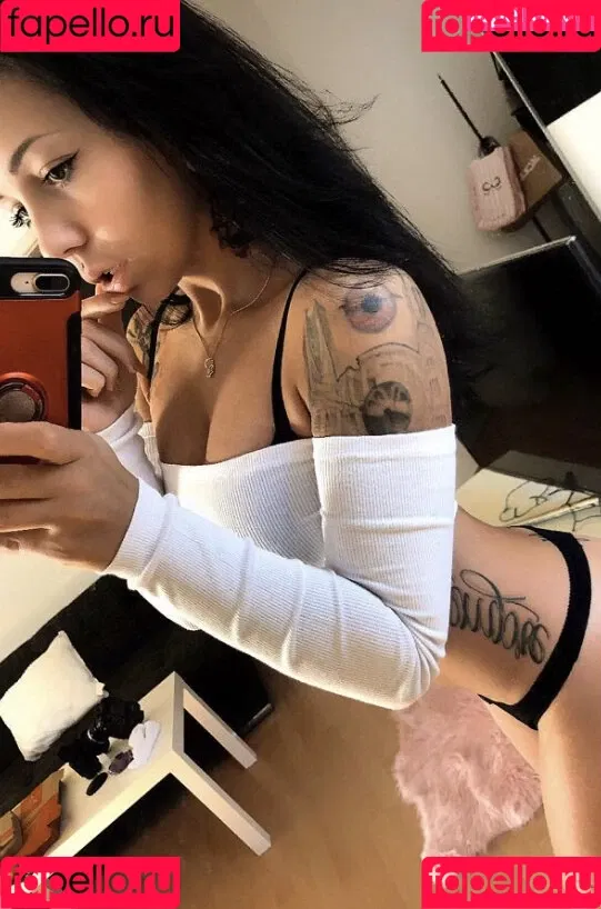 Anne Samanta Schubert Onlyfans Photo Gallery 