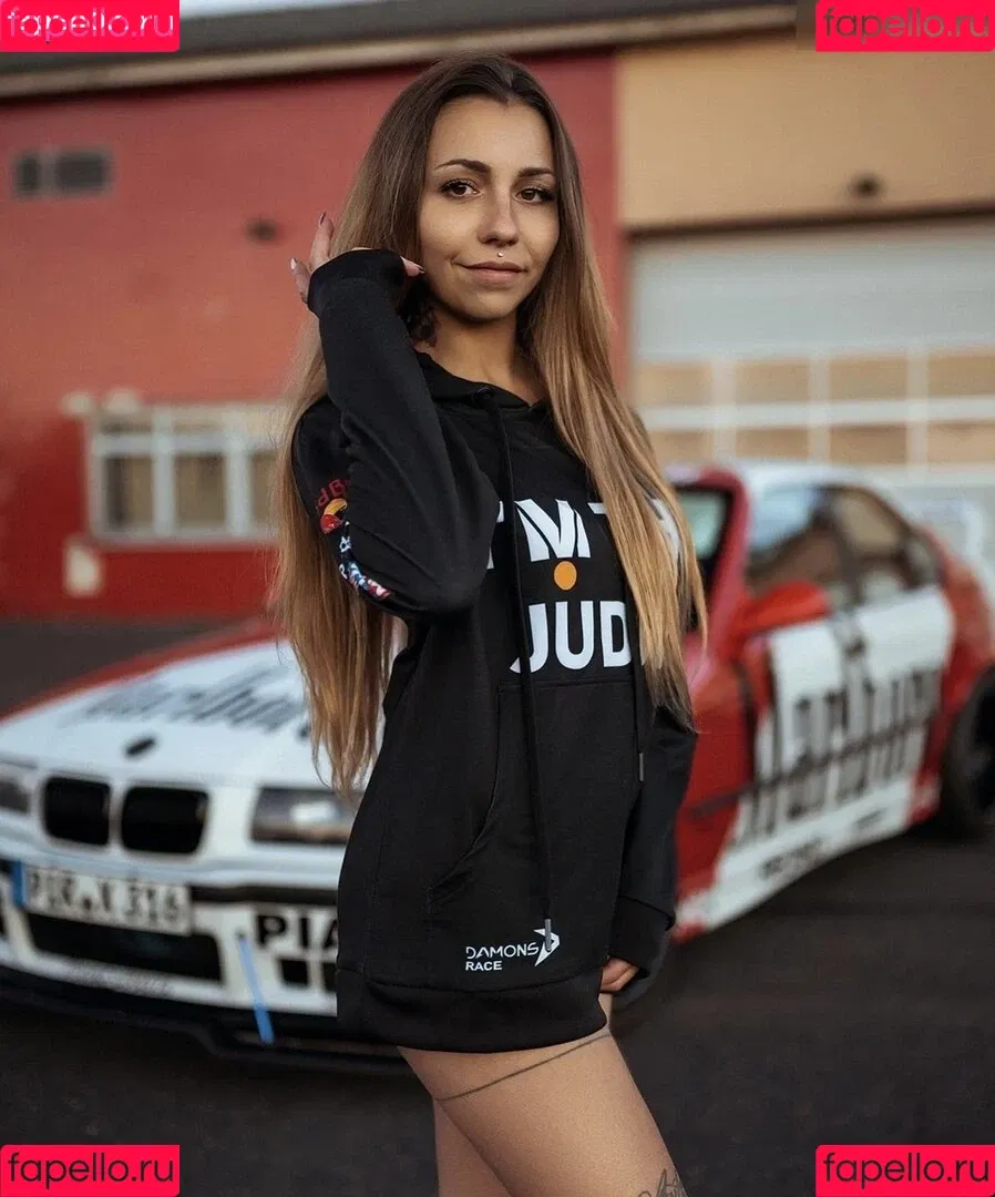 Anne Samanta Schubert Onlyfans Photo Gallery 