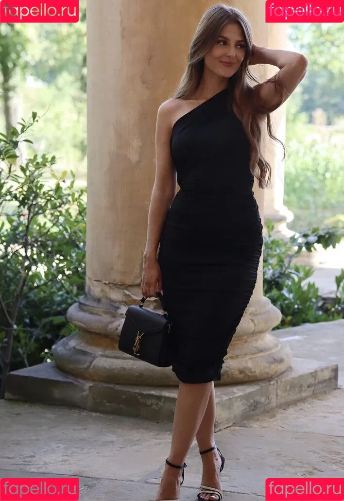 Melina.msxou Onlyfans Photo Gallery 