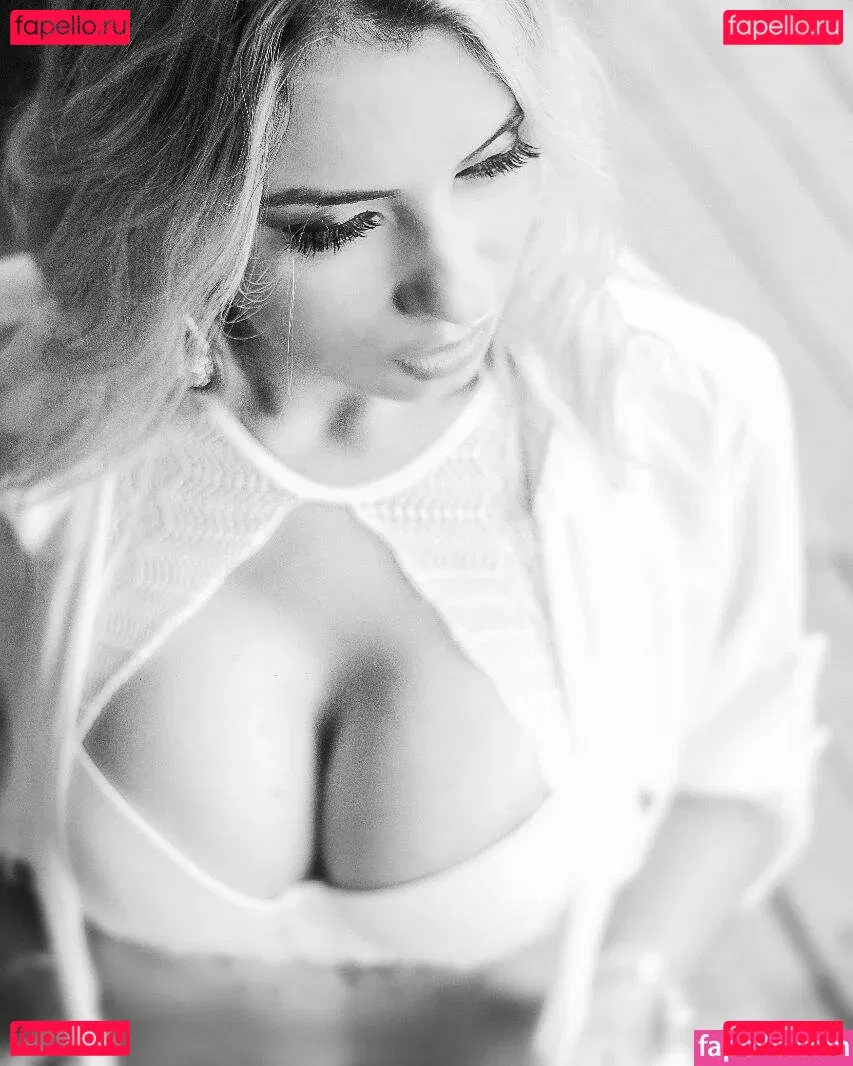 Melina.msxou Onlyfans Photo Gallery 