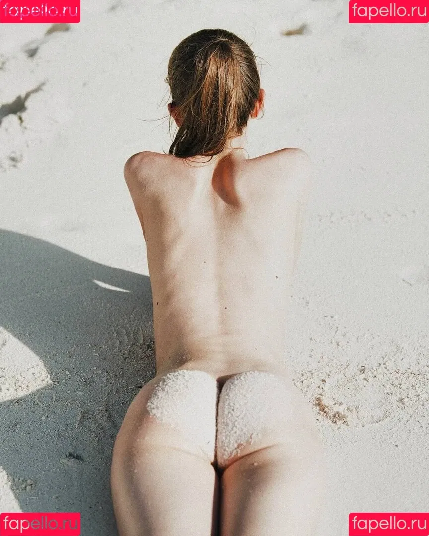 Pikdame / Kim Baltes Onlyfans Photo Gallery 