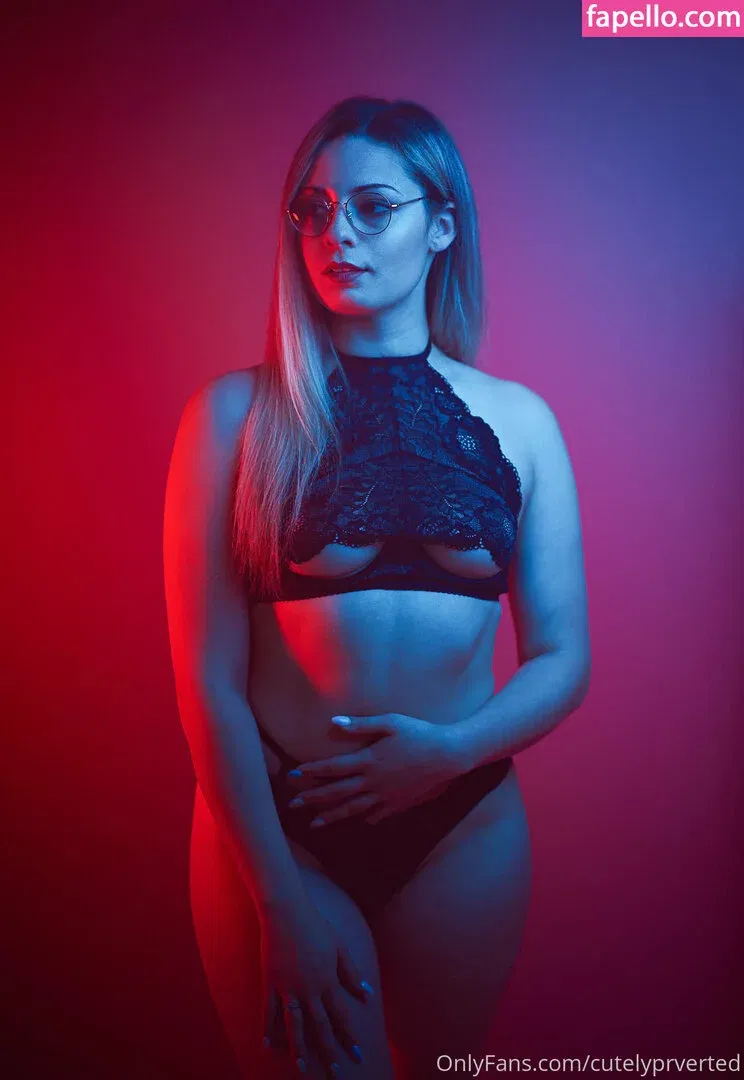 cutelyprverted Onlyfans Photo Gallery 