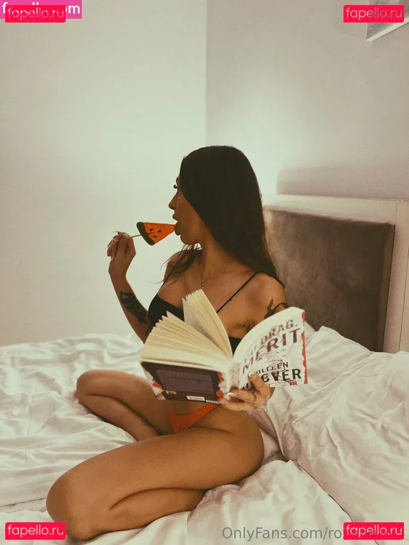 roxanaa23 Onlyfans Photo Gallery 