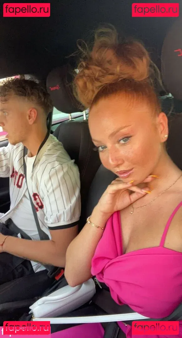 Ilonaaln Onlyfans Photo Gallery 