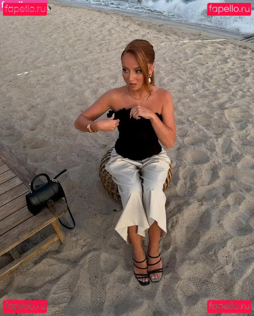 Ilonaaln Onlyfans Photo Gallery 