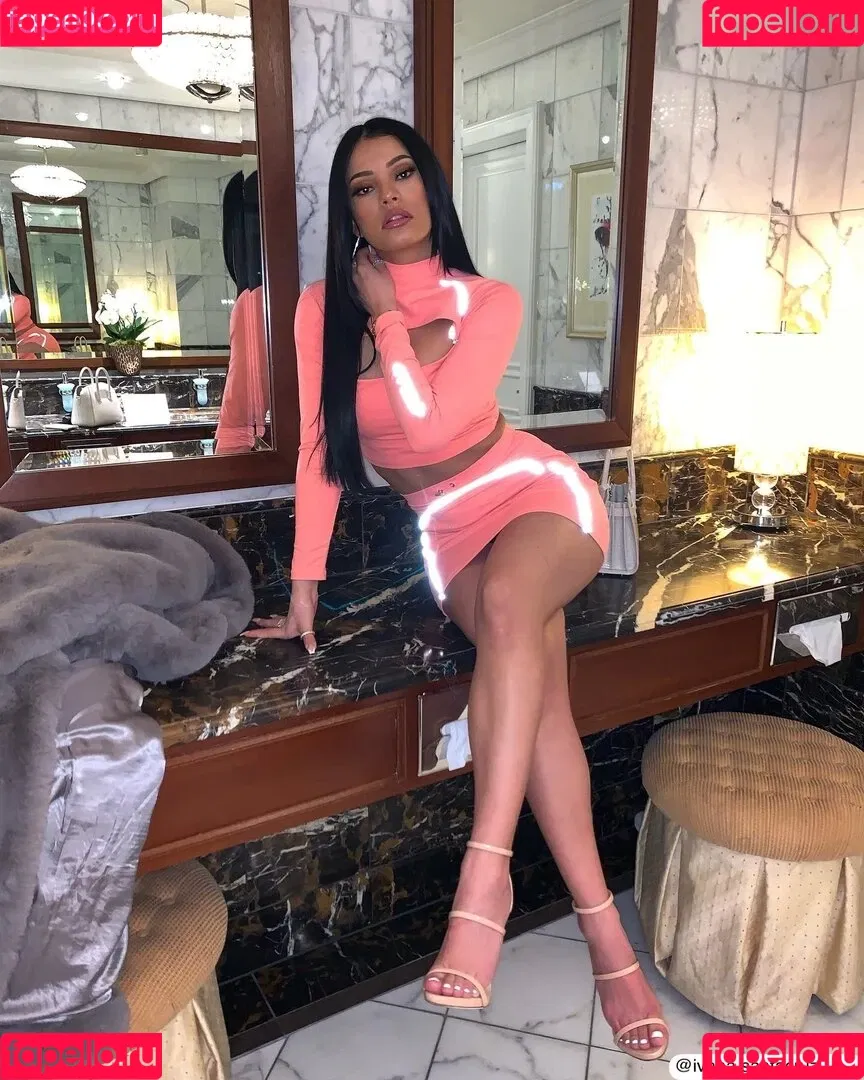 Ivana Santacruz Onlyfans Photo Gallery 