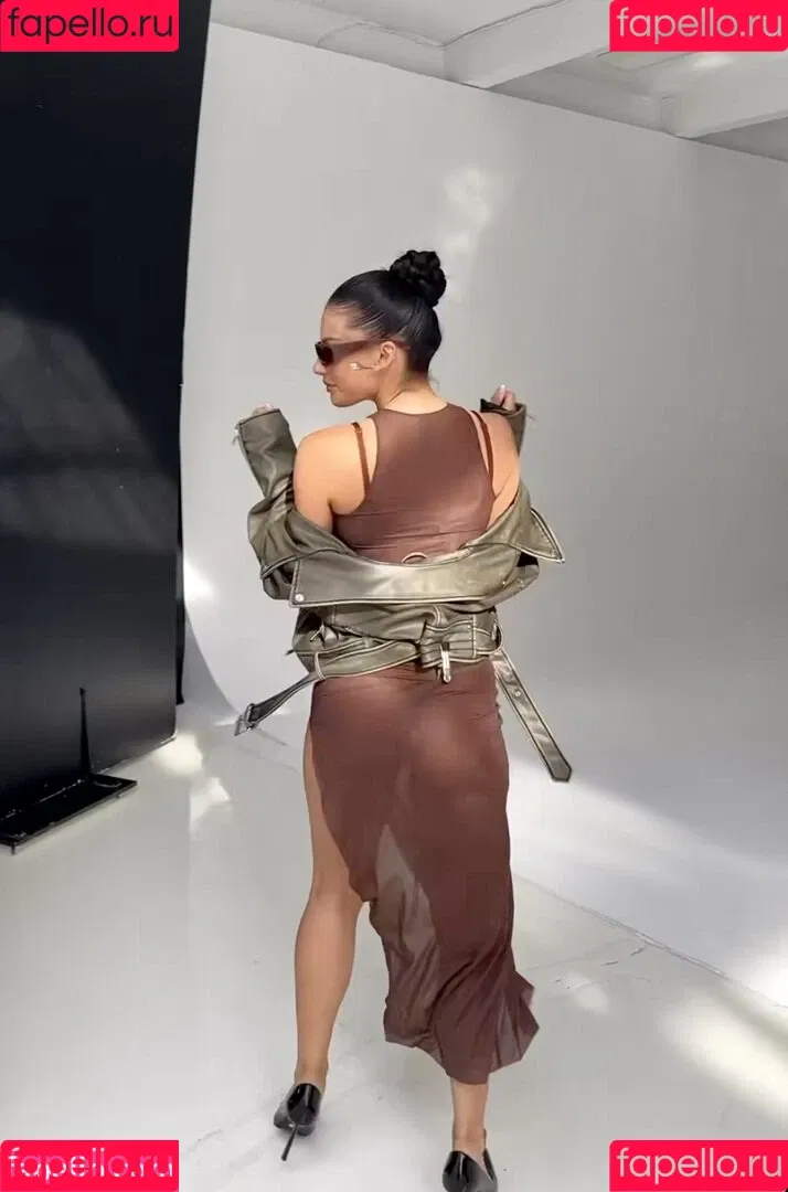 Ivana Santacruz Onlyfans Photo Gallery 