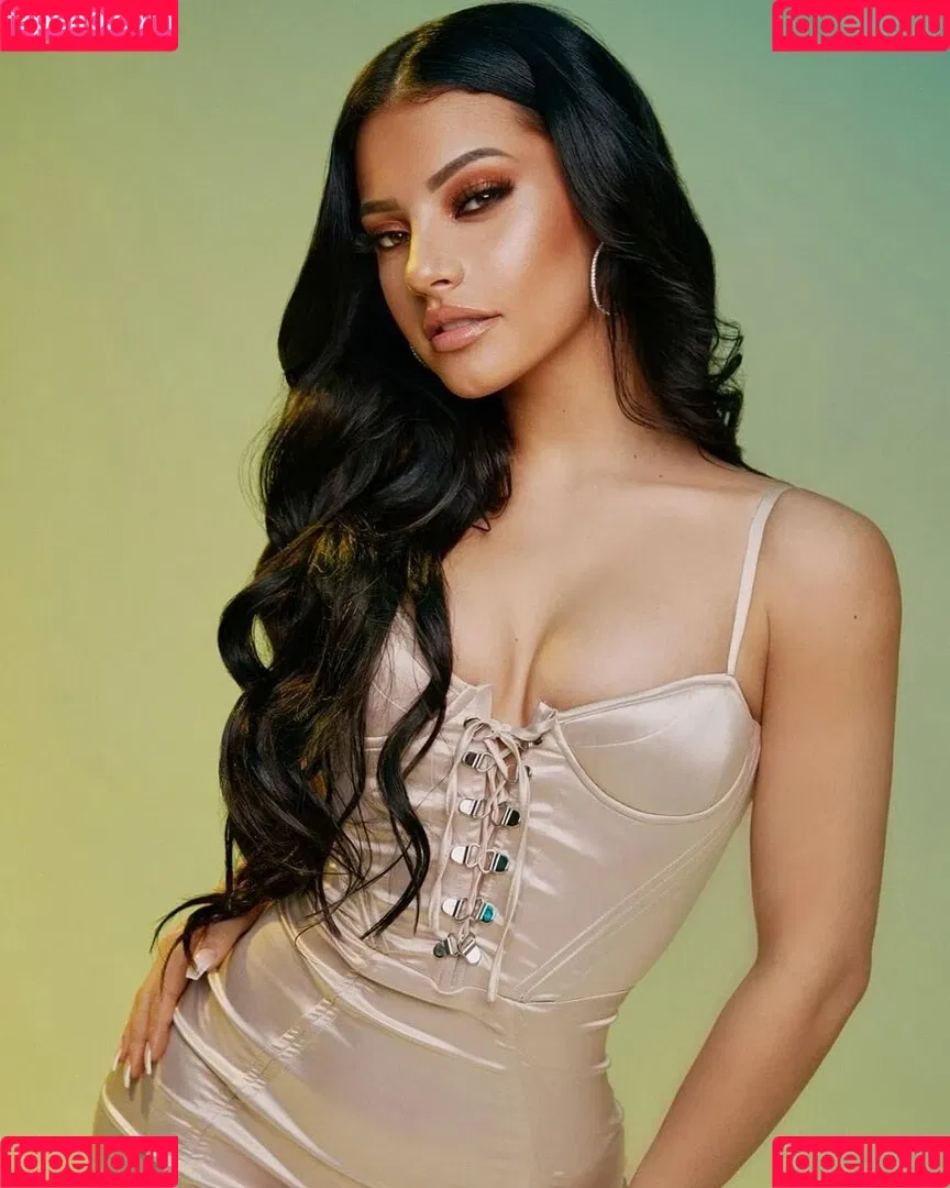 Ivana Santacruz Onlyfans Photo Gallery 