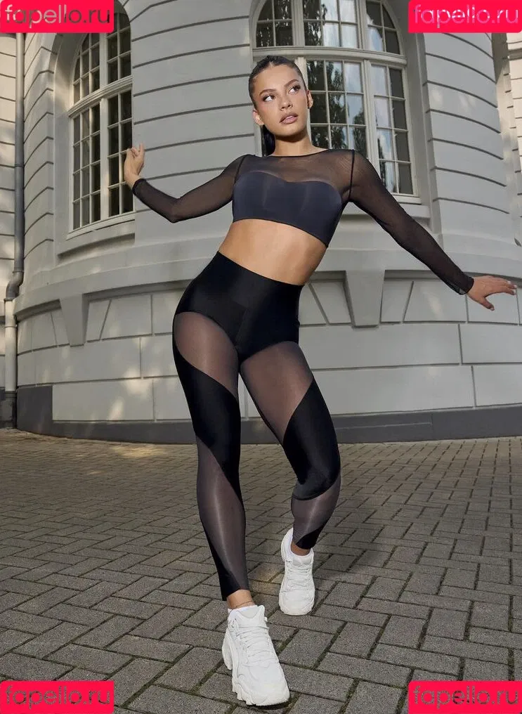 Ivana Santacruz Onlyfans Photo Gallery 