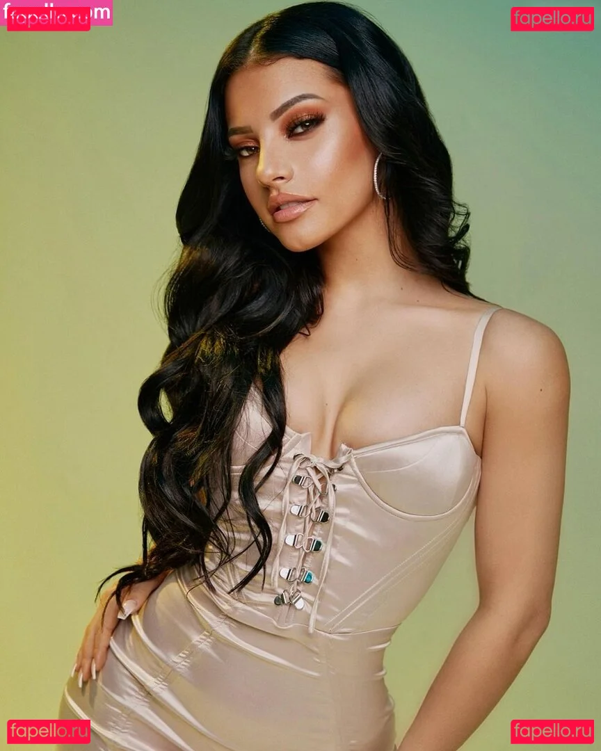 Ivana Santacruz Onlyfans Photo Gallery 