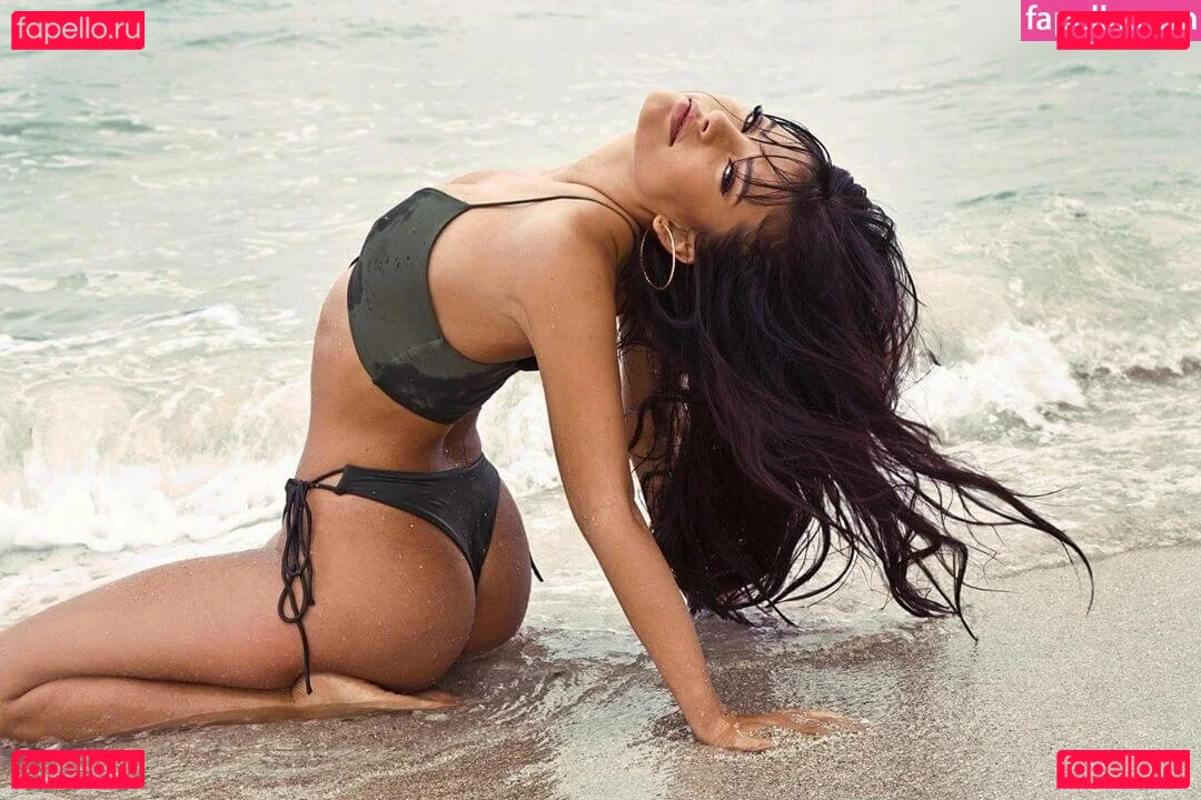 Ivana Santacruz Onlyfans Photo Gallery 