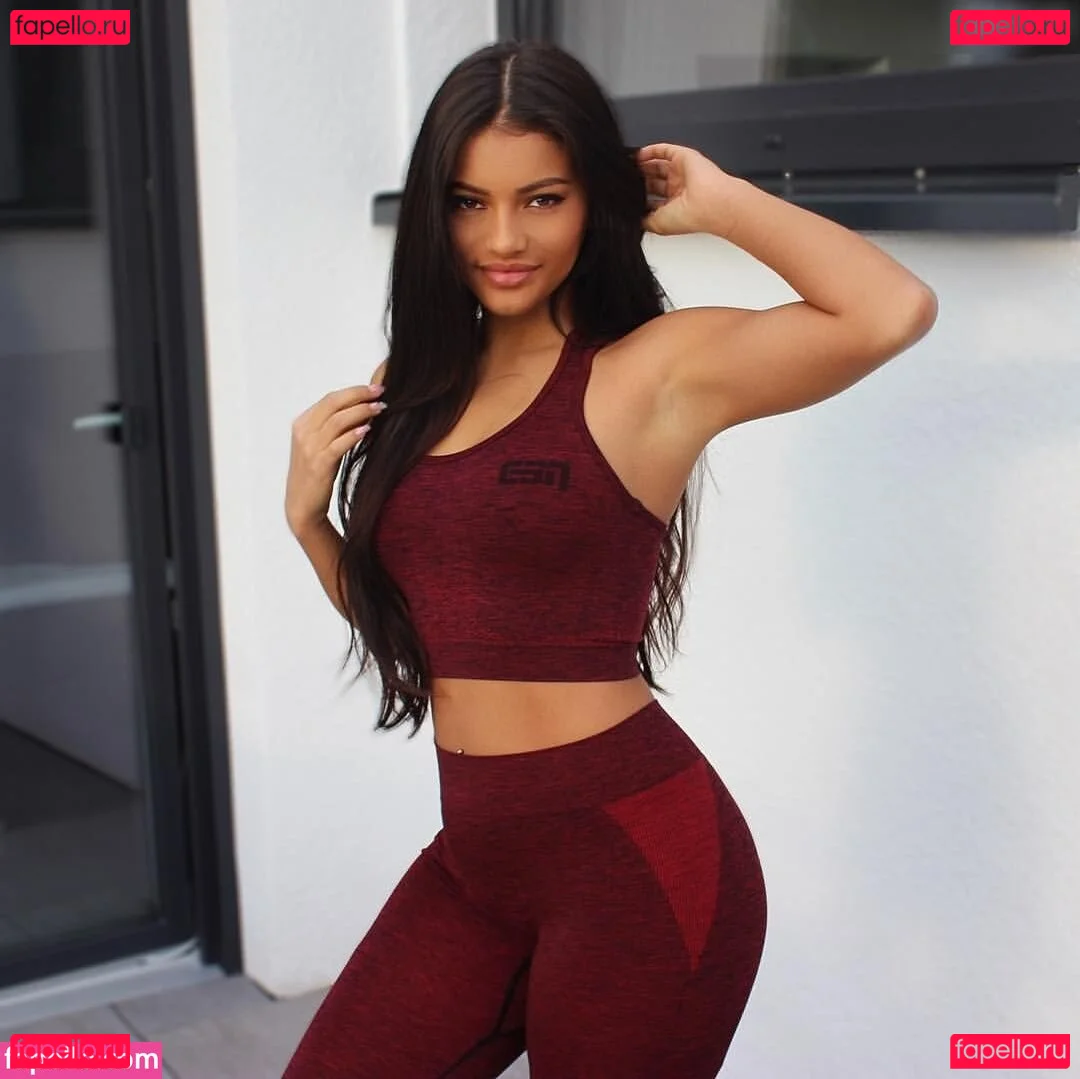 Ivana Santacruz Onlyfans Photo Gallery 