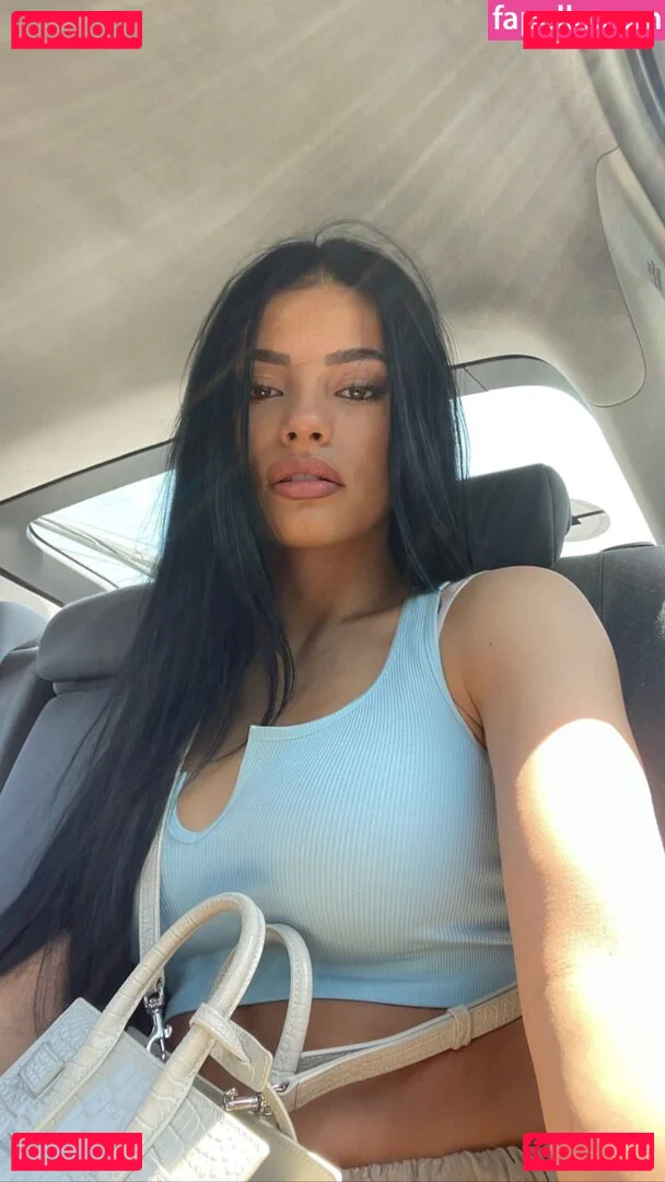 Ivana Santacruz Onlyfans Photo Gallery 