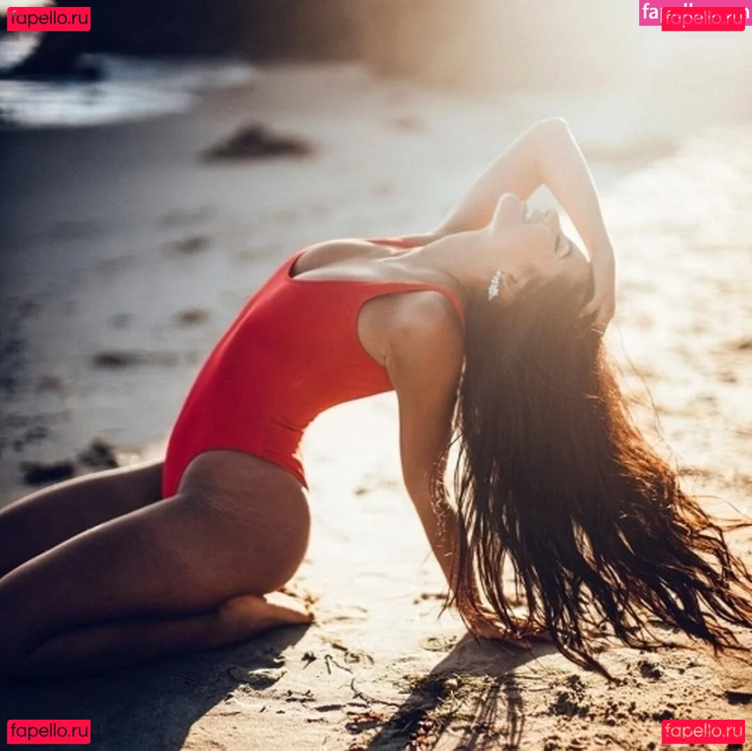 Ivana Santacruz Onlyfans Photo Gallery 